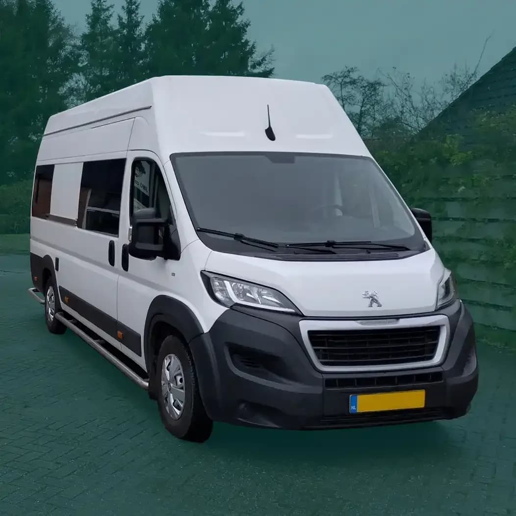Unieke Peugeot Boxer ombouw buscamper